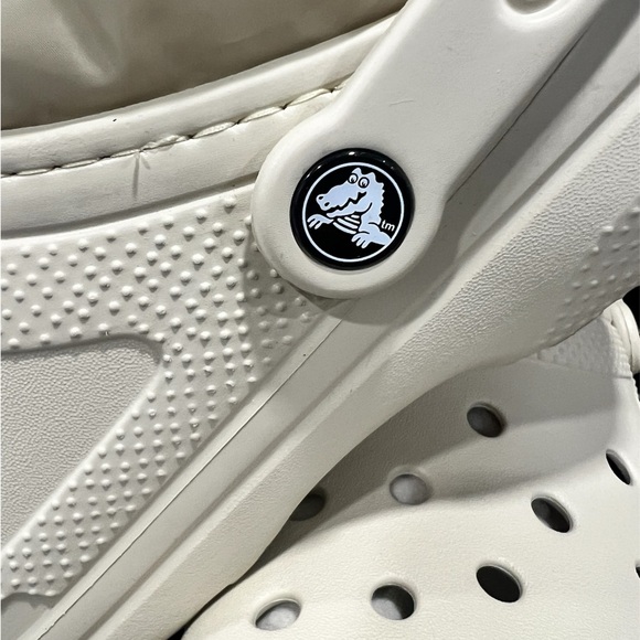 CROCS Cream Rain & Snow Boots with Drawstring Closure